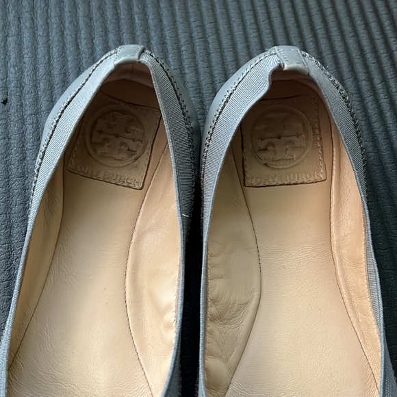 Tory Burch Caroline 2 Leather Ballet Flats Grey - Picture 11 of 13